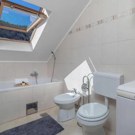3 Bedroom Gorgeous In *