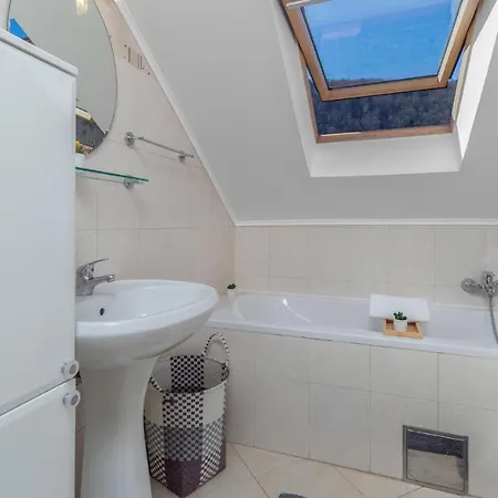 3 Bedroom Gorgeous In Holiday home Blazevci