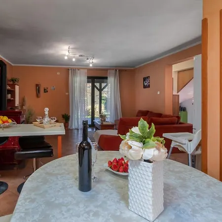 Holiday home 3 Bedroom Gorgeous In