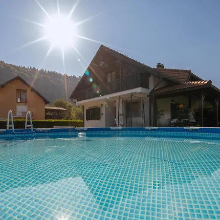 3 Bedroom Gorgeous In *