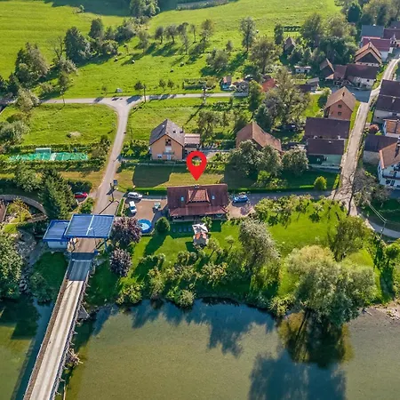 3 Bedroom Gorgeous In Holiday home Blazevci